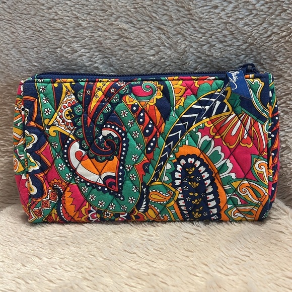 VERA BRADLEY Venetian Paisley Push Lock Wristlet - Picture 4 of 14